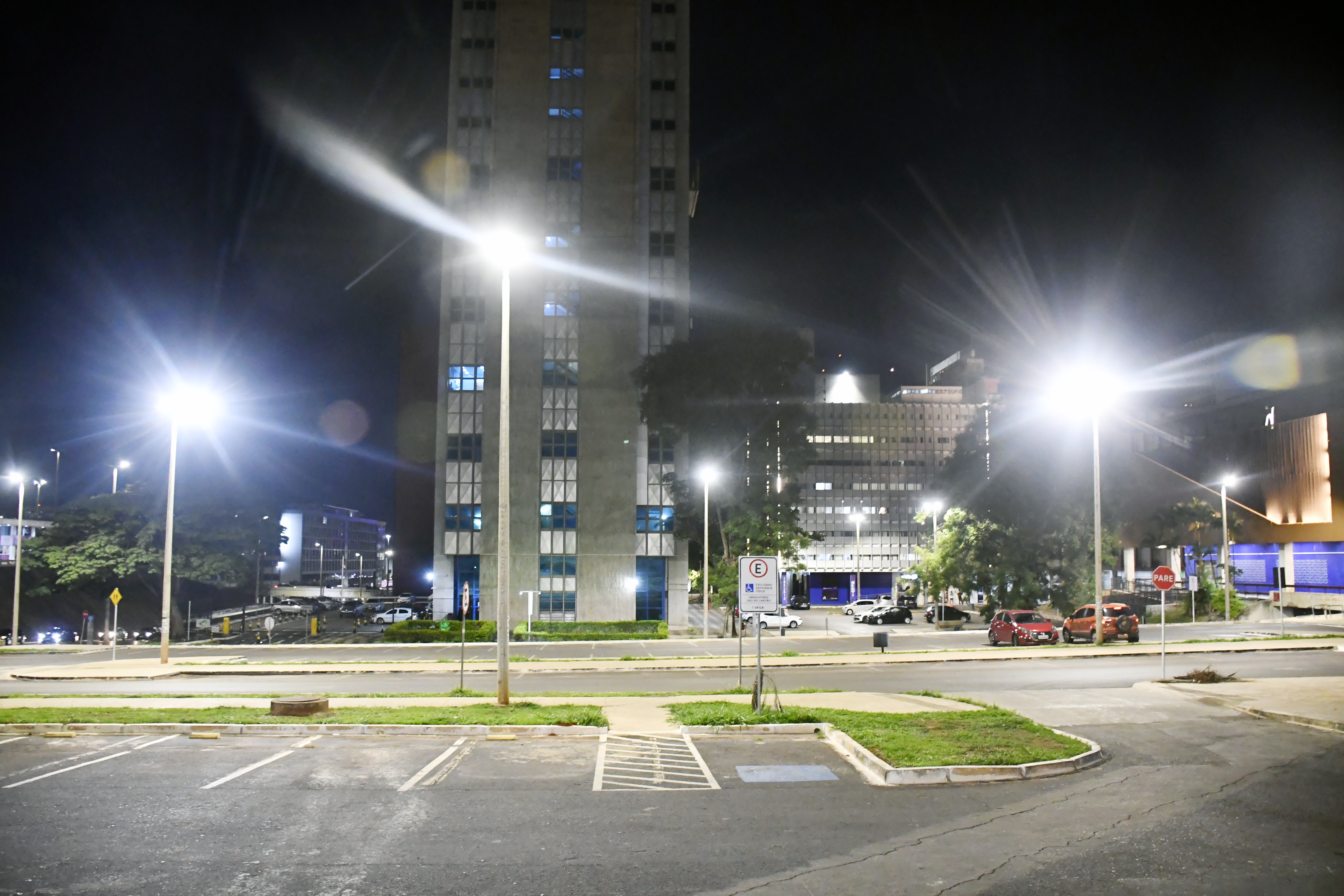 Reta final da modernização: Distrito Federal já conta com quase 315 mil luminárias de LED