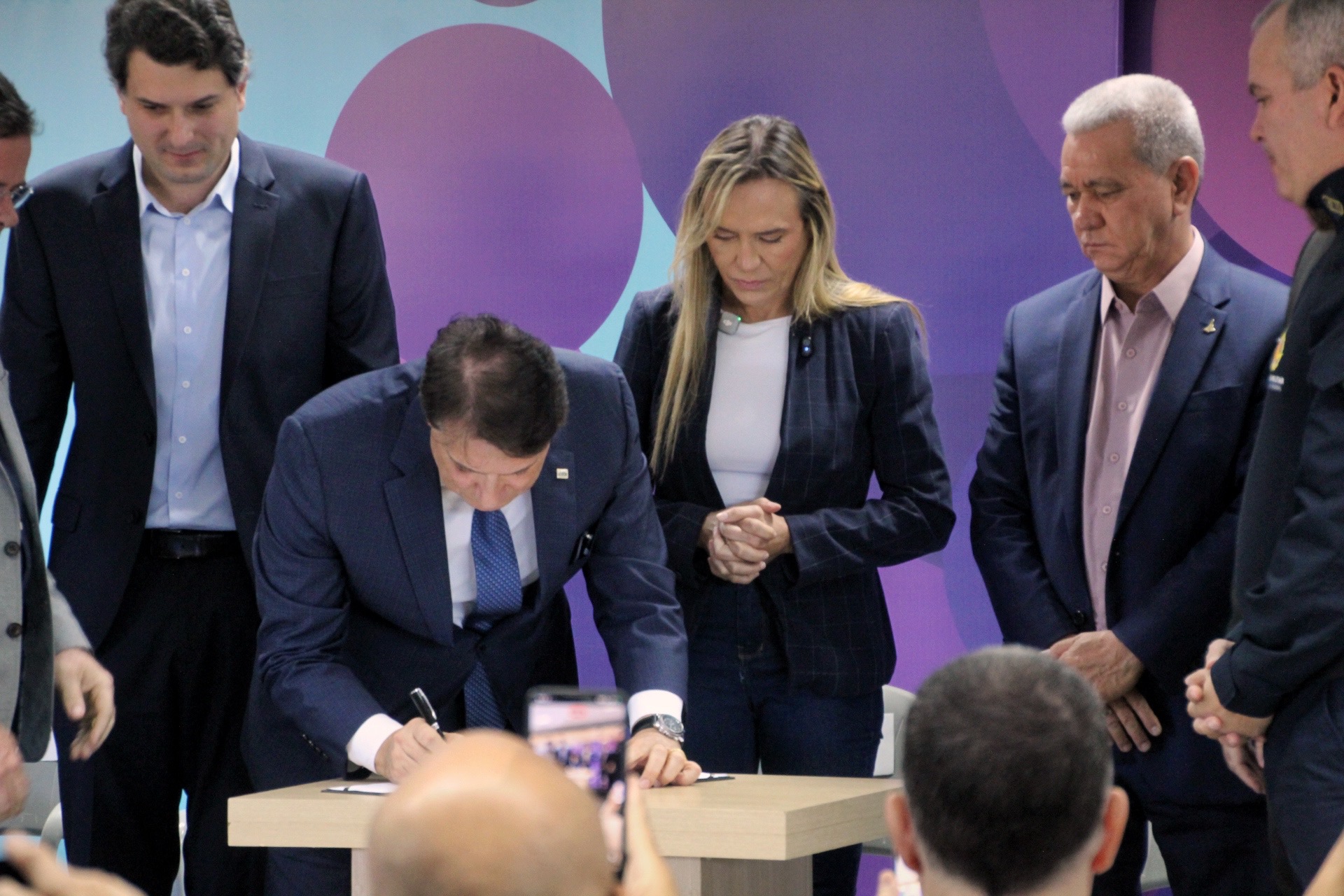 CEB IPes e PMDF firmam cooperação para reforçar combate ao furto de cabos no Distrito Federal