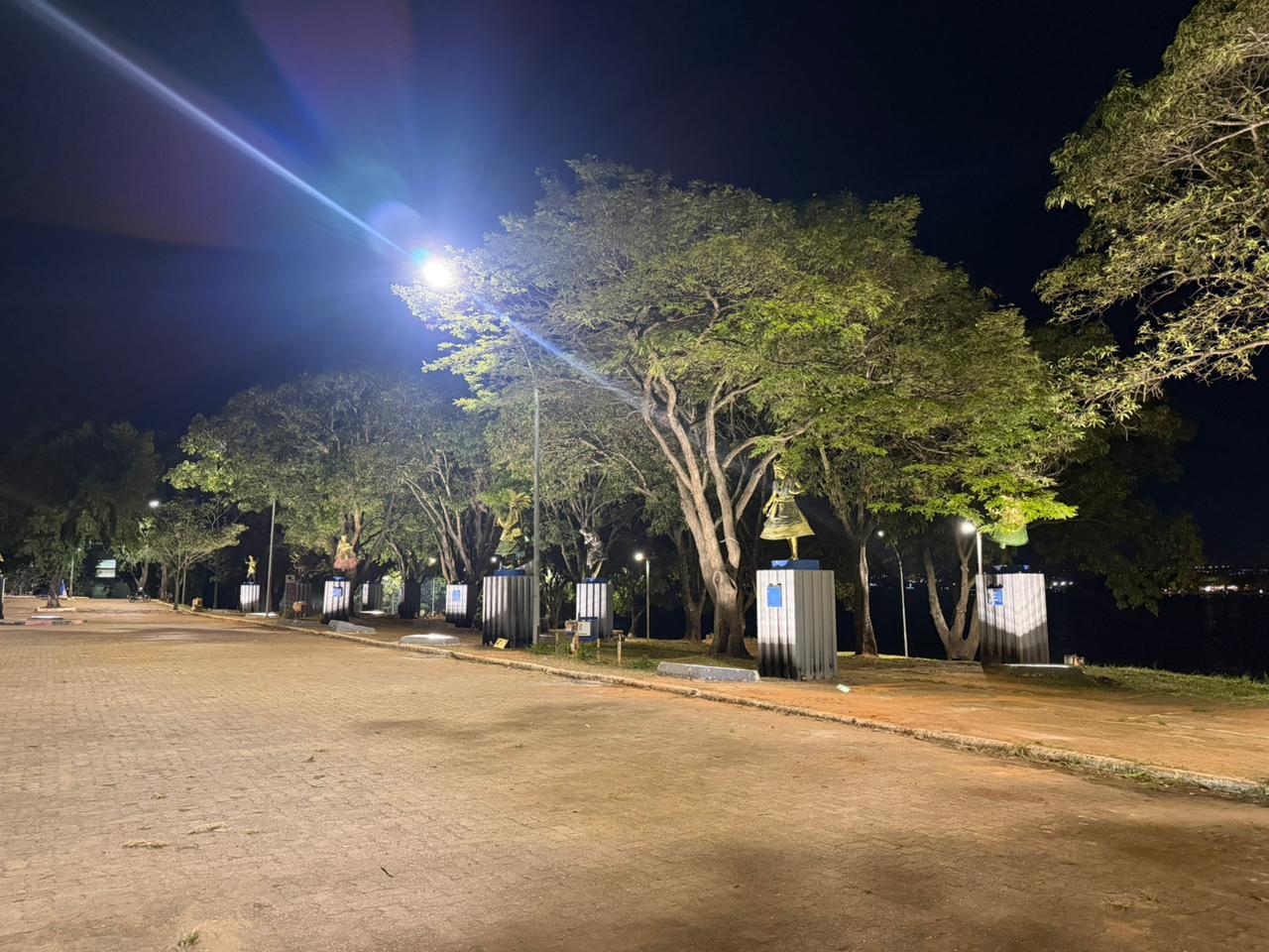 CEB IPes moderniza iluminação da Praça dos Orixás, patrimônio cultural do DF